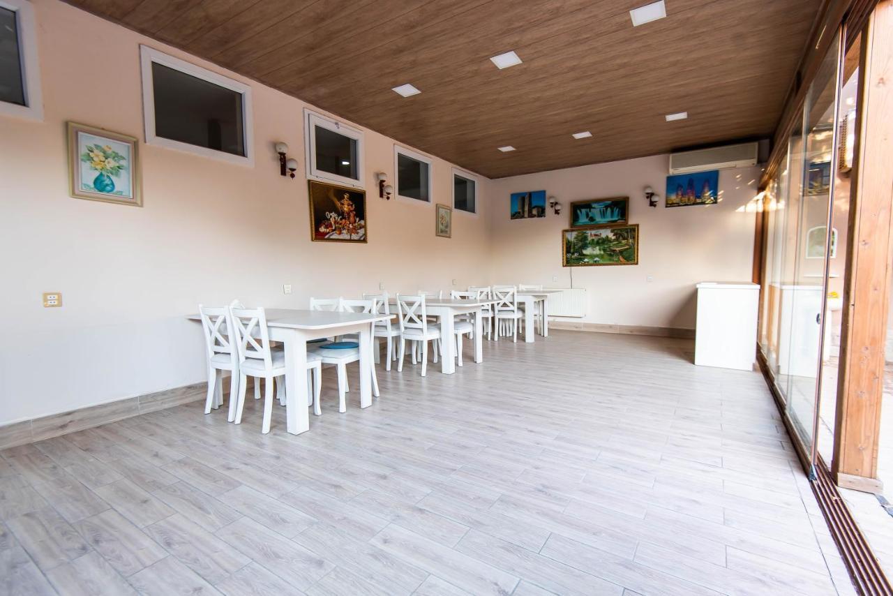 Damla Hotel Баку Екстериор снимка